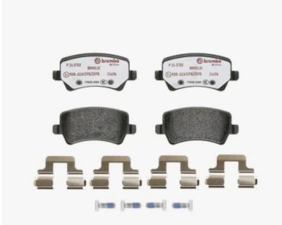 Колодки дискового тормоза, задні - BREMBO - P24078X
