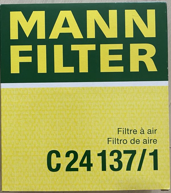 Повітряний фільтр двинуна - MANN FILTER - C241371