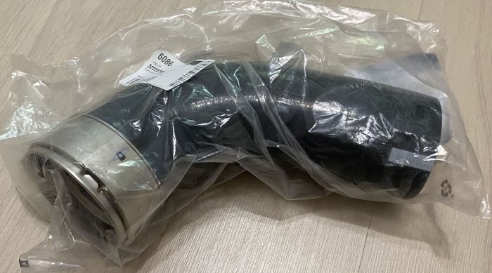 Патрубок інтеркулера - Volvo - 32222268