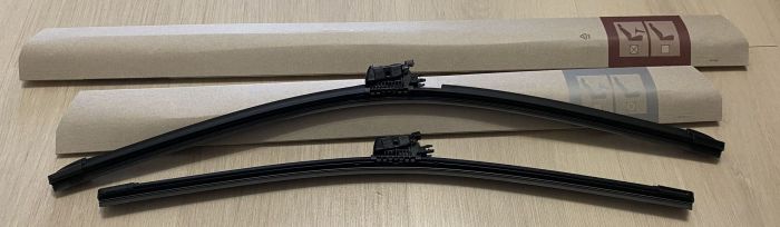 Двірники (склоочисники) передні з омивачем і підігрівом - Volvo - 31693567